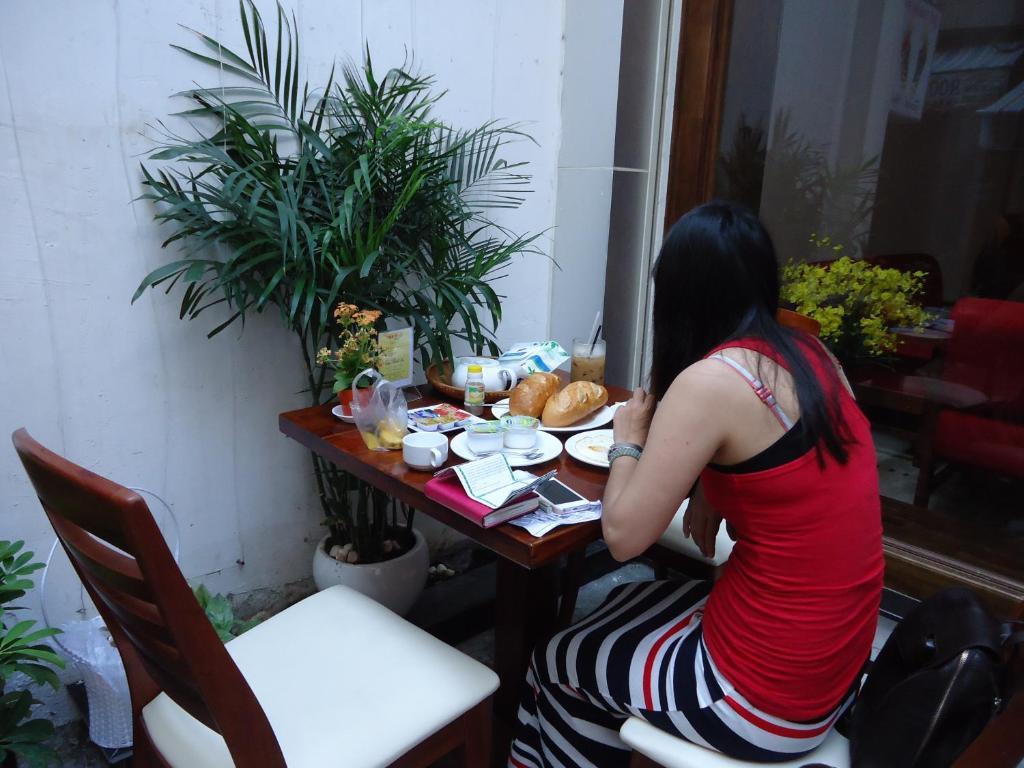 Pink Tulip Hotel Ho Chi Minh Zewnętrze zdjęcie